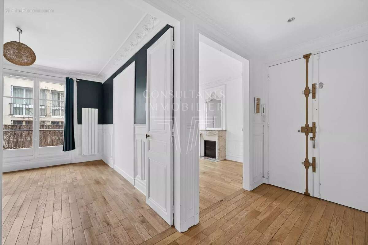 Appartement à LEVALLOIS-PERRET