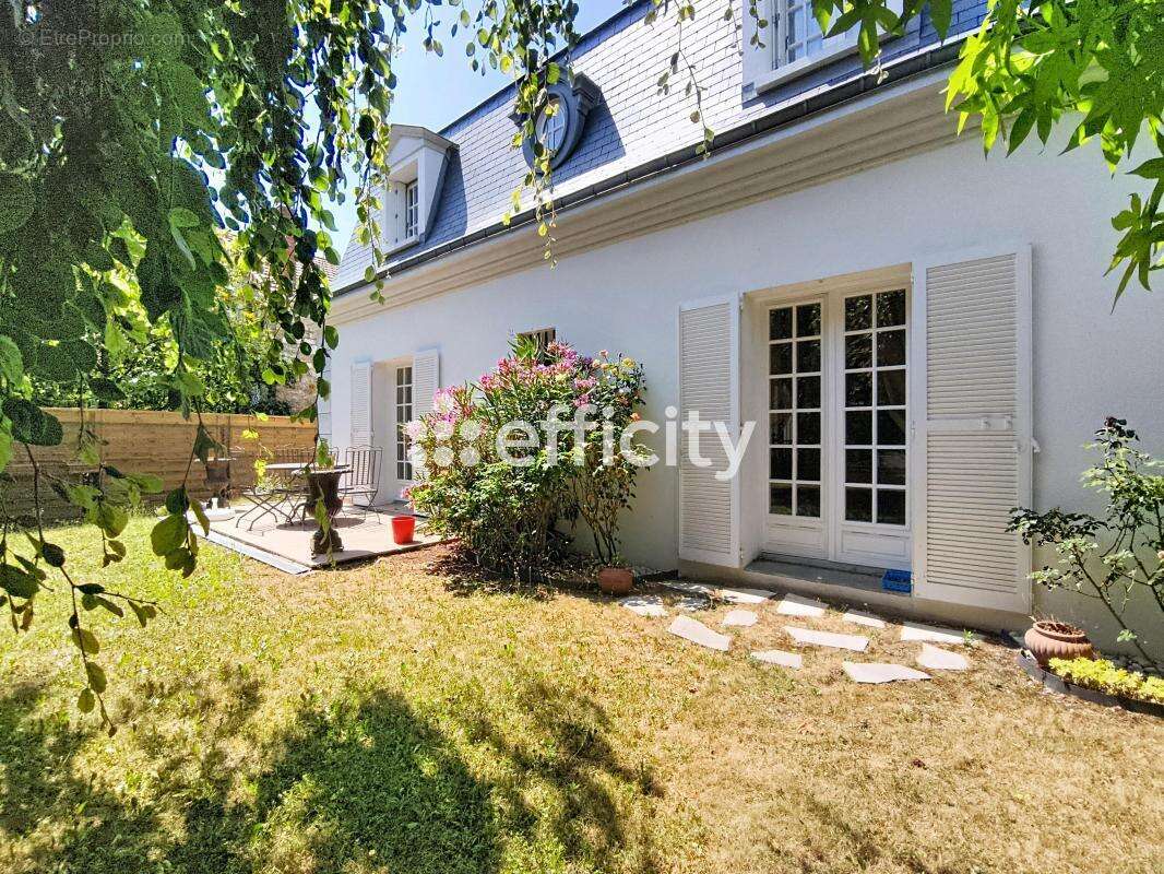 Maison à ERMONT