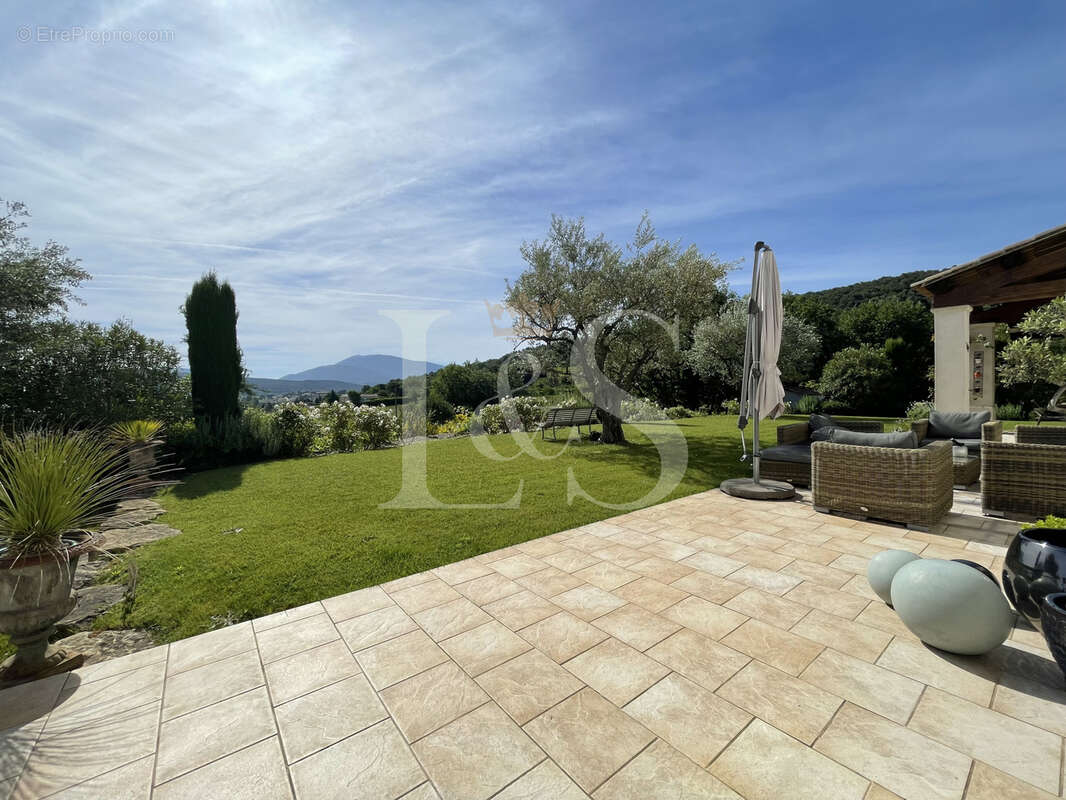 Maison à VAISON-LA-ROMAINE