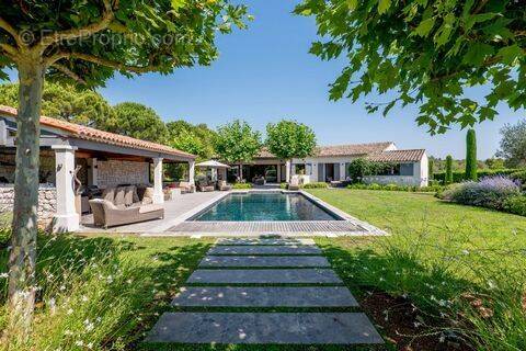 Maison à MOUGINS