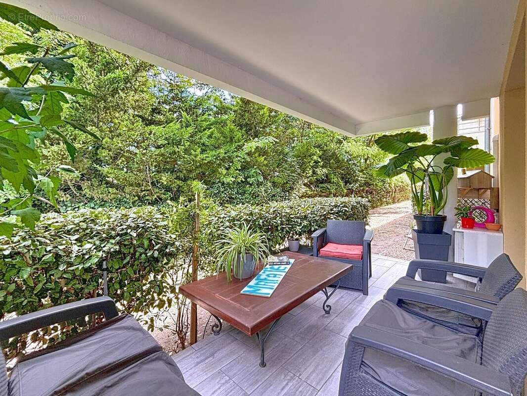 Appartement à LATTES