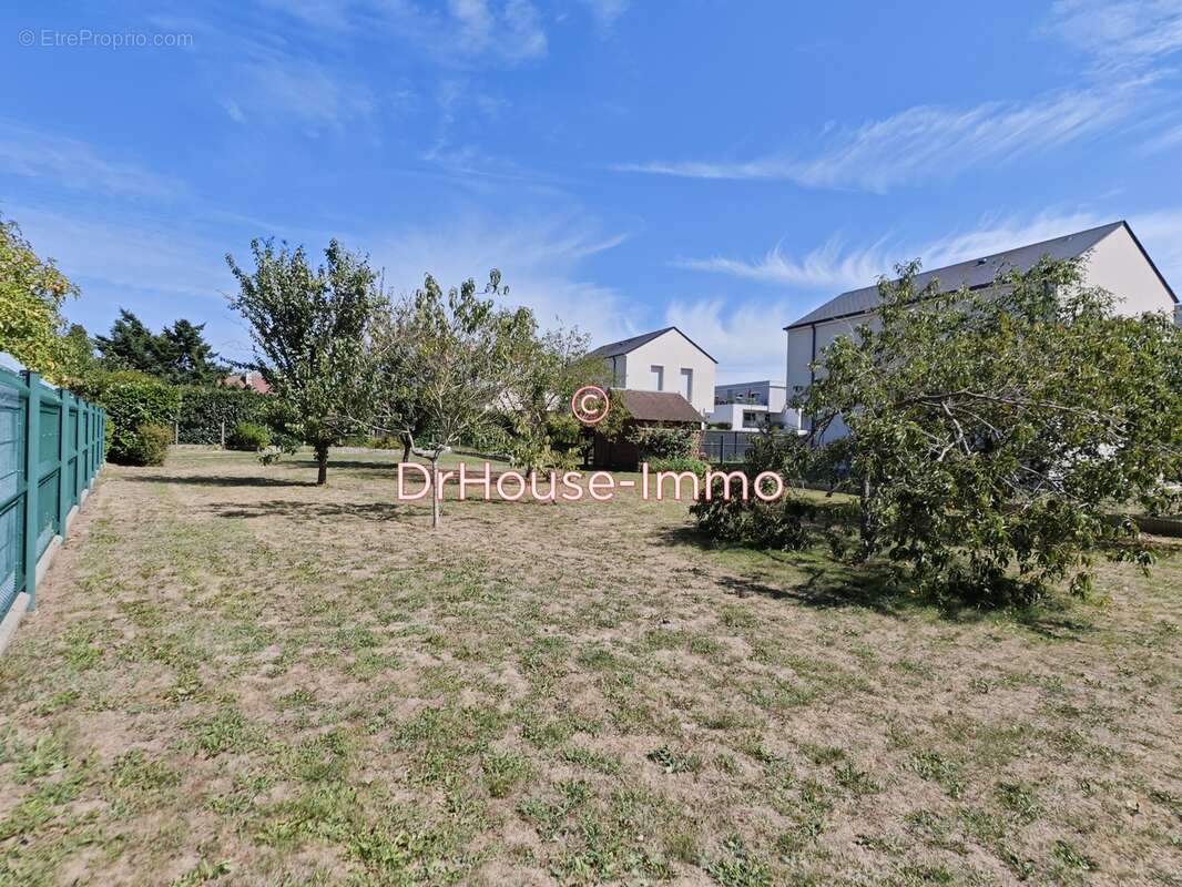 Terrain à SAINT-JEAN-LE-BLANC