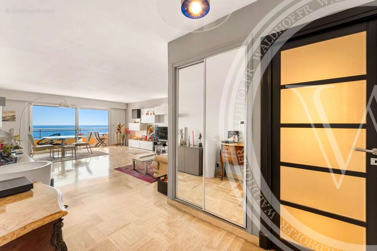 Appartement à ROQUEBRUNE-CAP-MARTIN