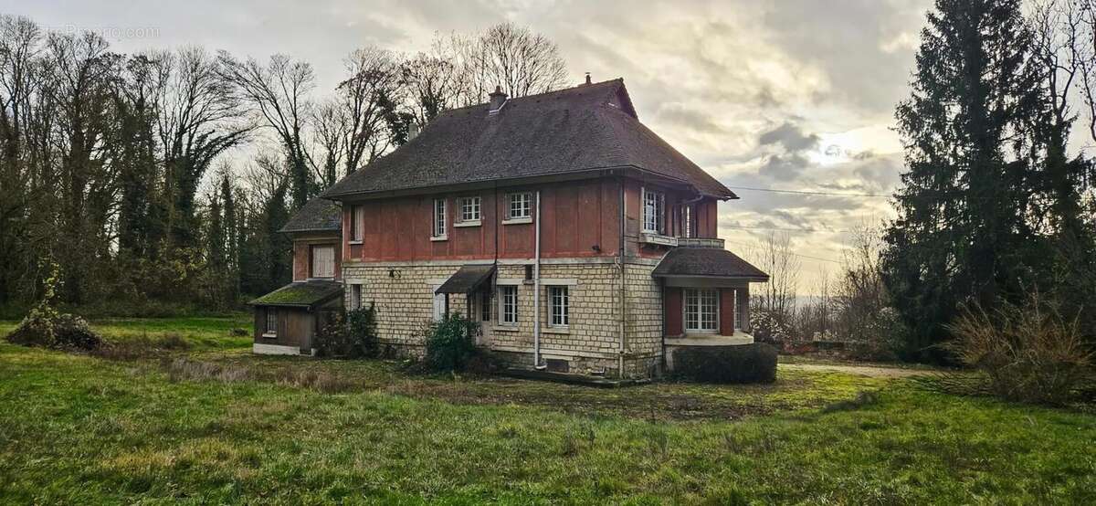 Maison à VAILLY-SUR-AISNE