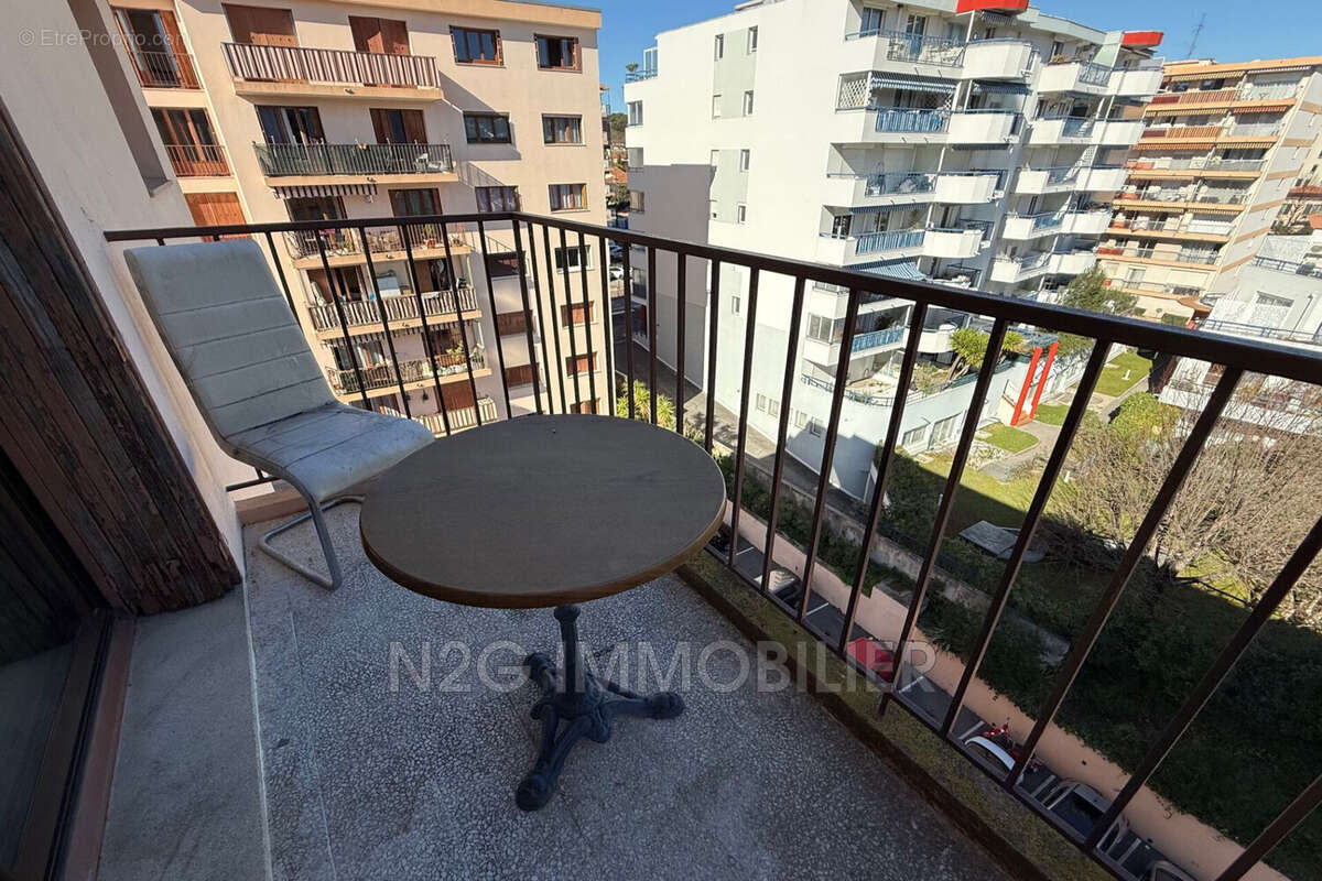 Appartement à LE CANNET