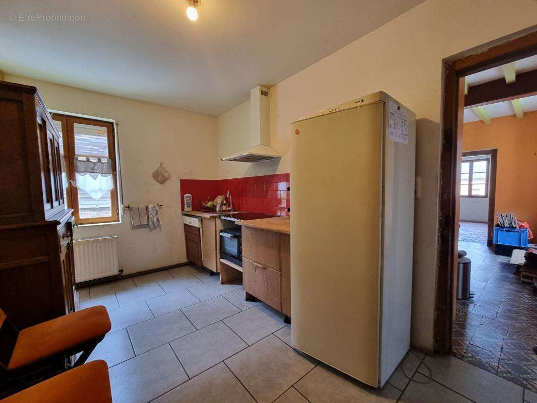 Maison à NAMPCELLES-LA-COUR