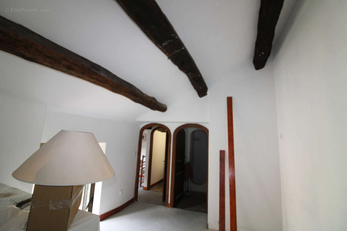 Maison à COLOMBIERES-SUR-ORB