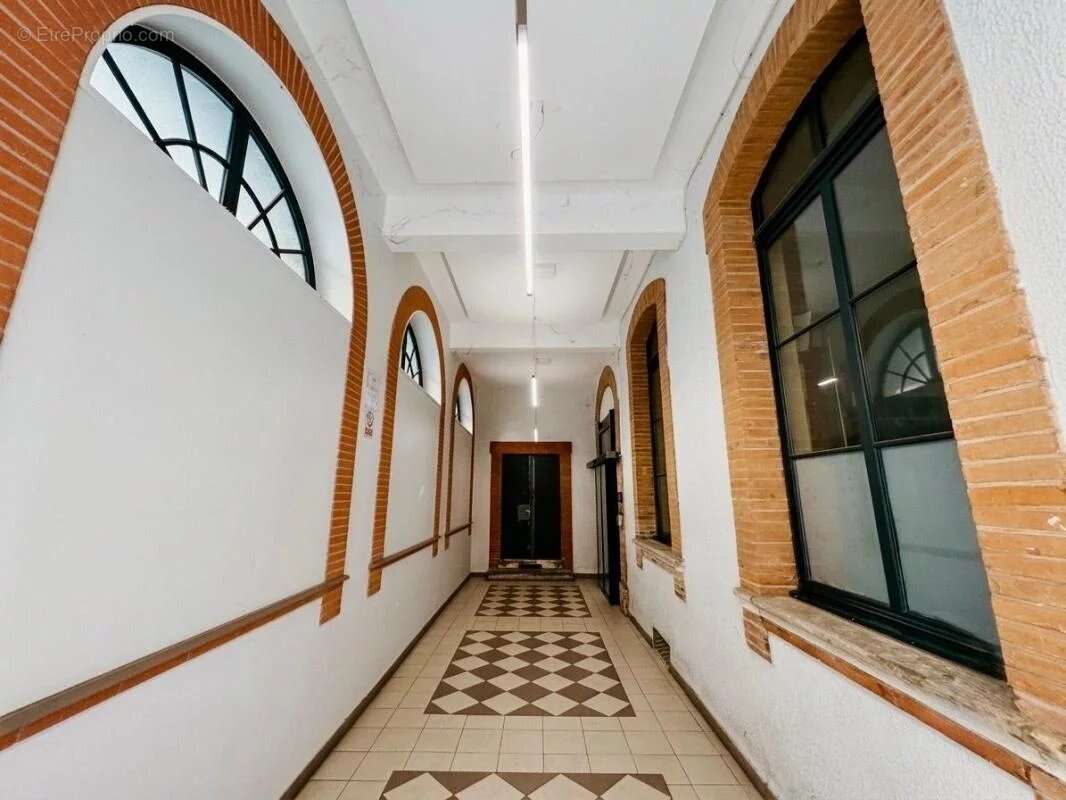 Toulouse hypercentre – rue de rémusat – capitole – victor hugo – t4 de 105,52 m² habitables – calme – lumineux - photo 7