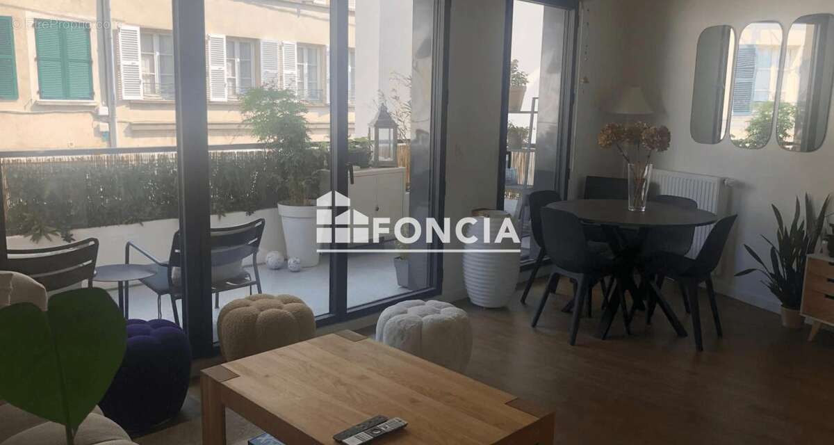 Appartement à FONTAINEBLEAU