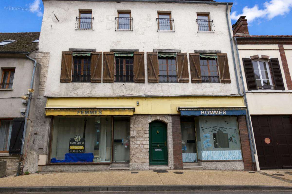 Appartement à IVRY-LA-BATAILLE