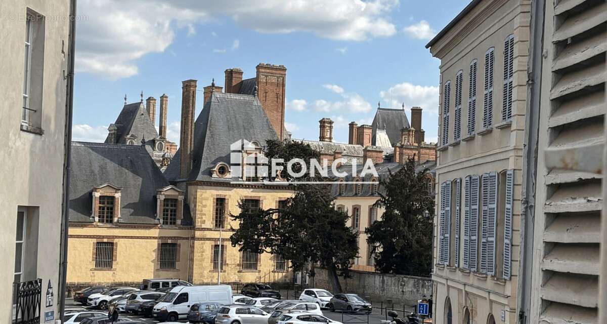 Appartement à FONTAINEBLEAU