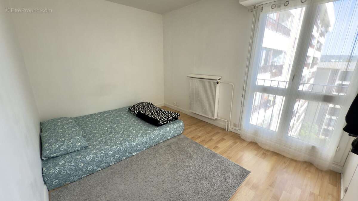 Appartement à LES MUREAUX