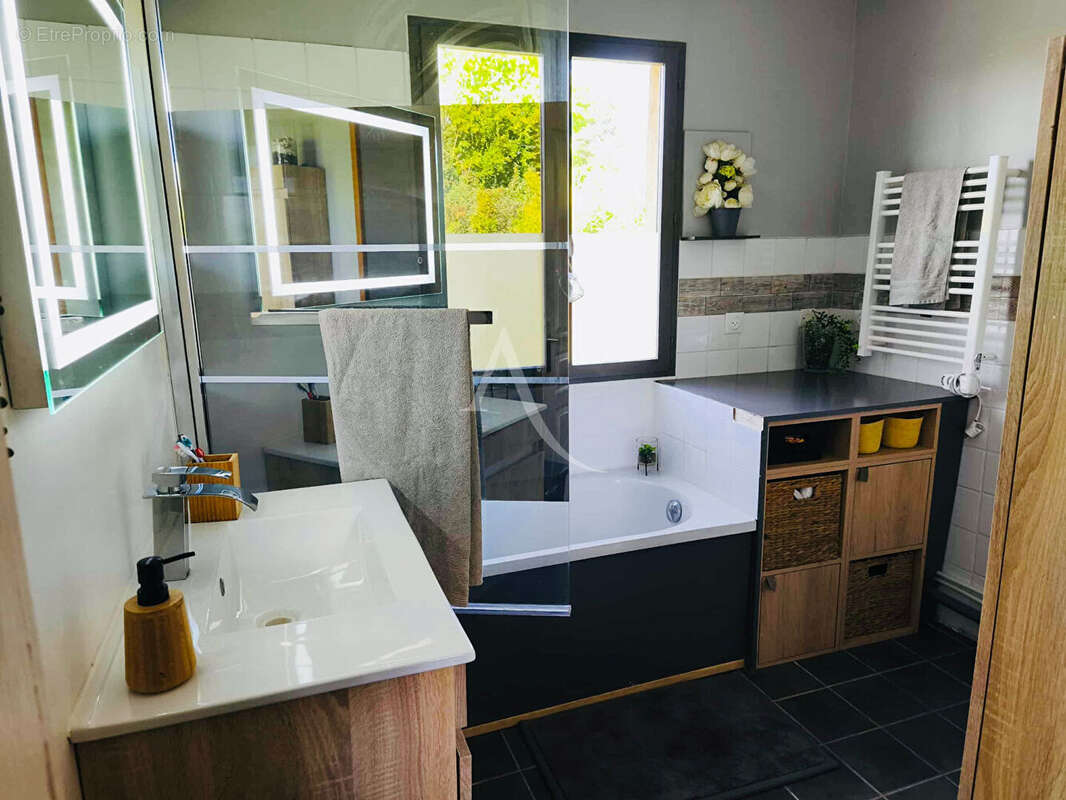 Maison à DOMPIERRE-SUR-AUTHIE