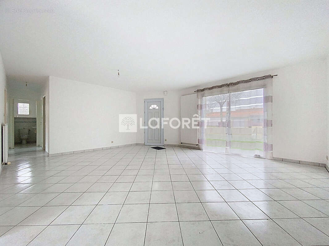 Maison à SAINT-LEGER-SOUS-CHOLET