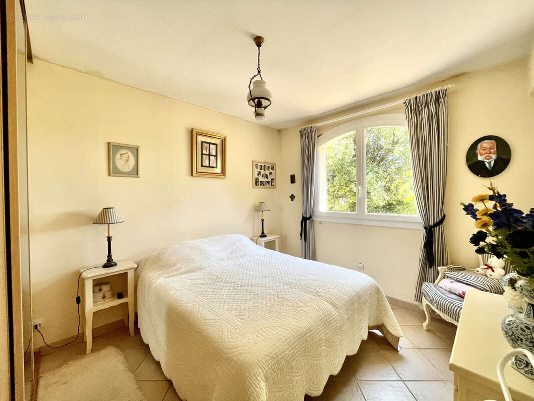 Maison à SIX-FOURS-LES-PLAGES