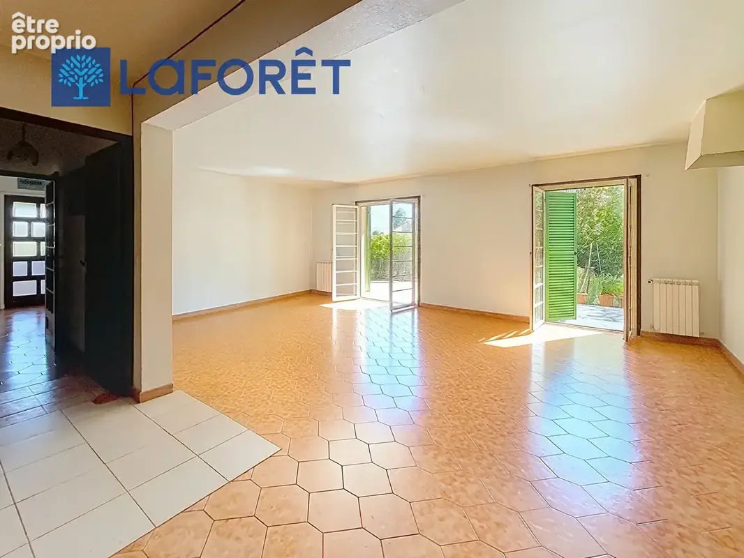Maison Cagnes Sur Mer 9 pièce(s) 200 m2 - photo 9
