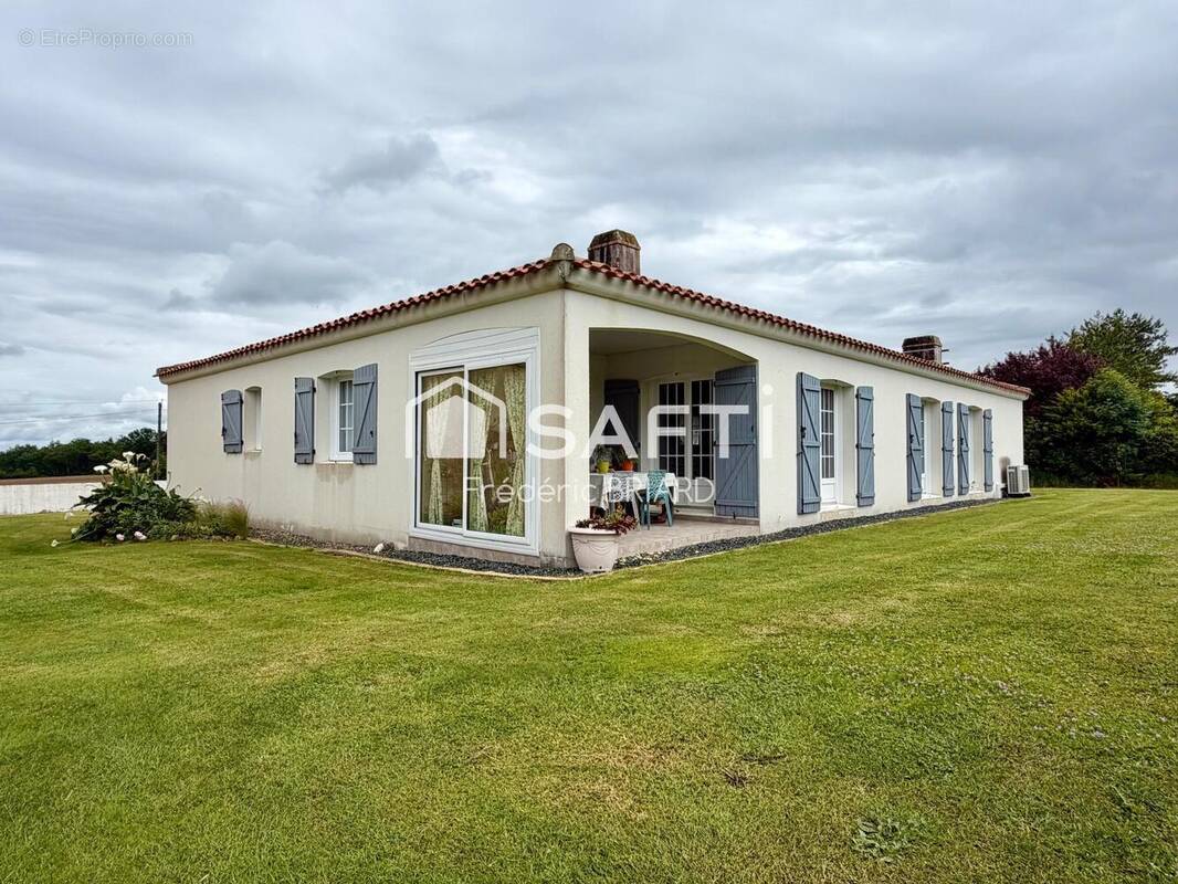 Photo 1 - Maison à NESMY