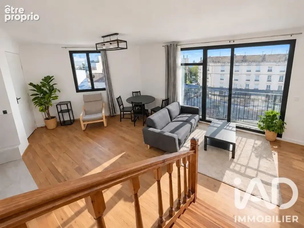 Photo 1 - Appartement à SURESNES