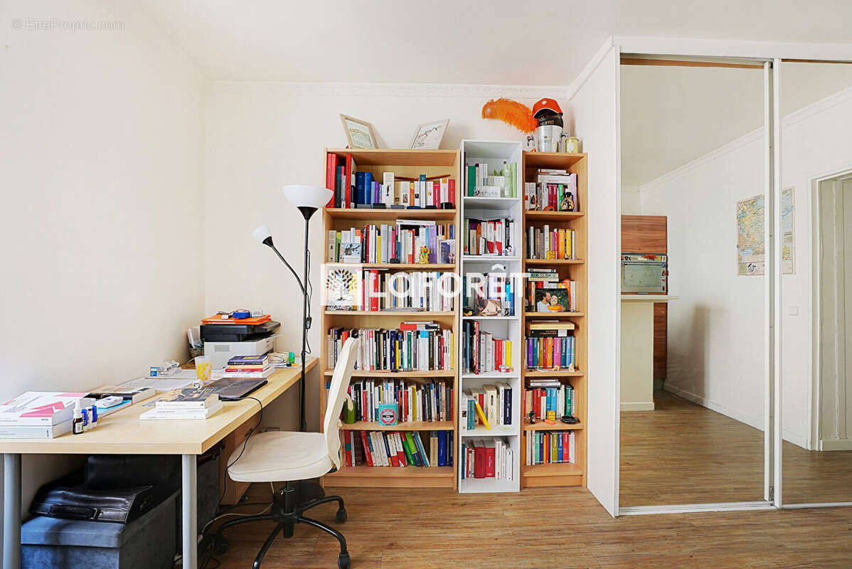 Appartement à PARIS-14E