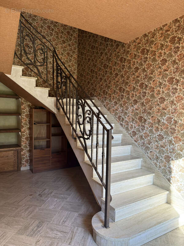 Maison de campagne avec dépendances proche de Fourcès - photo 2