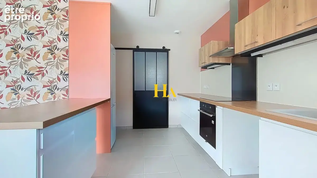A vendre, Jaillans, maison de plain pied d'environ 94m², 3 chambres, garage et jardin. - photo 8