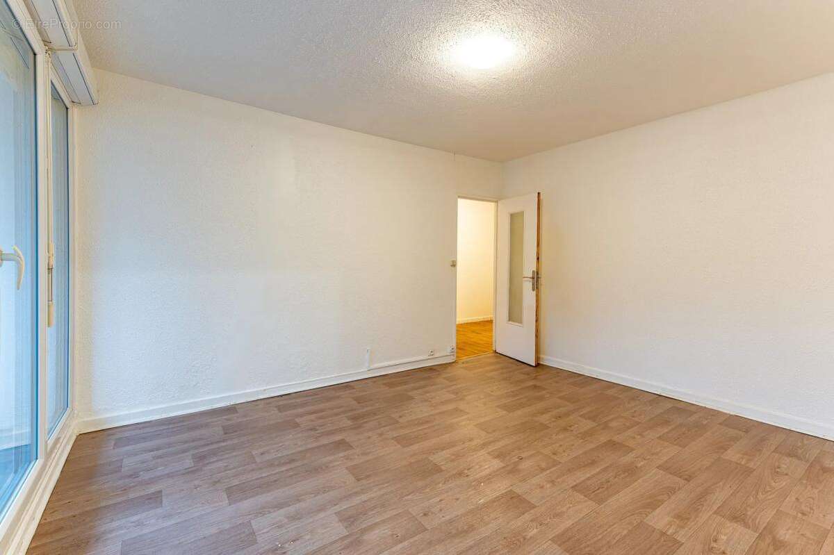 Appartement à AULNAY-SOUS-BOIS