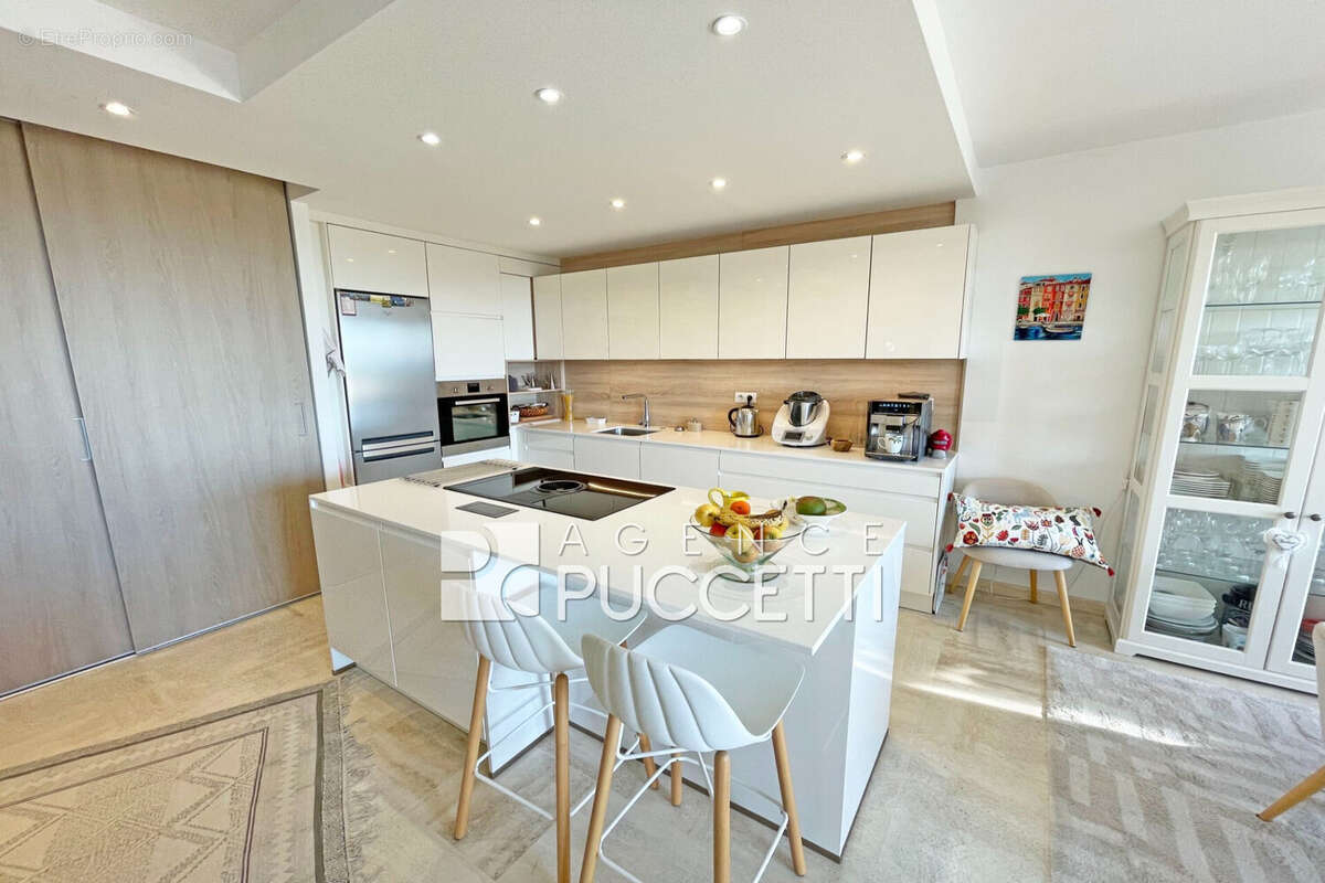 Appartement à VENCE