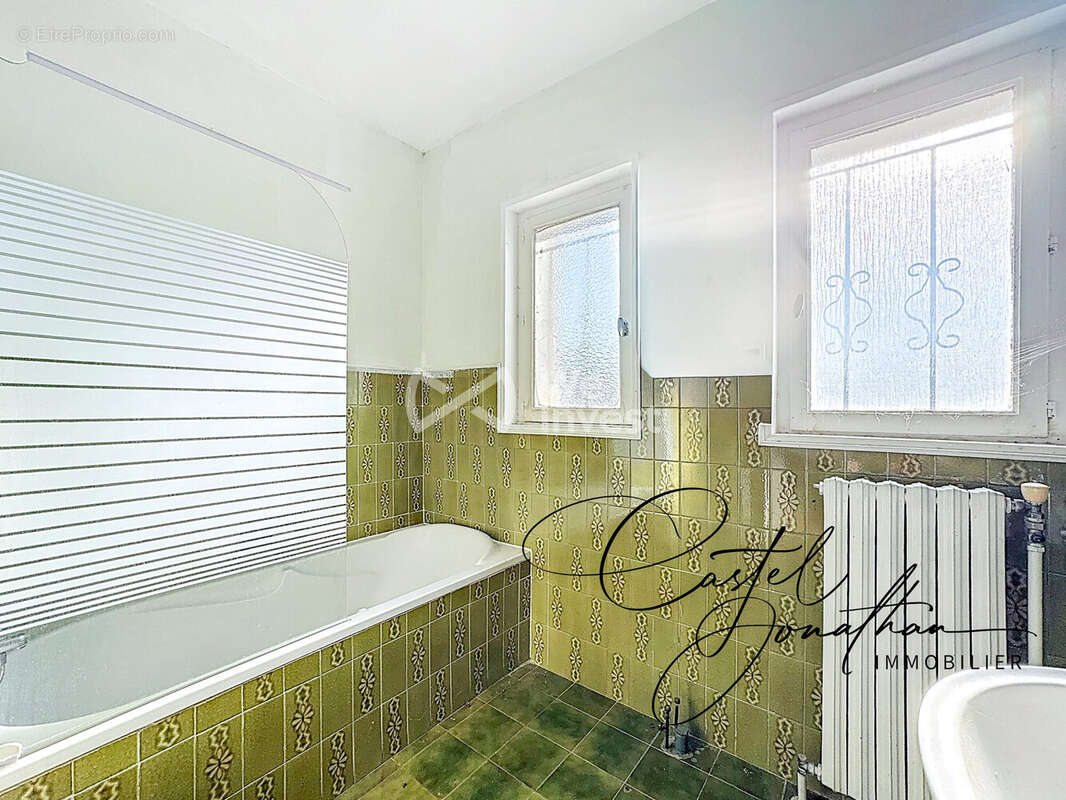 Maison à CLONAS-SUR-VAREZE