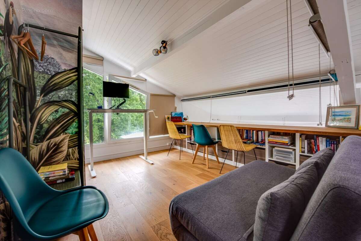 Maison 156 m² à Saint-Pierre-D'irube  - photo 9