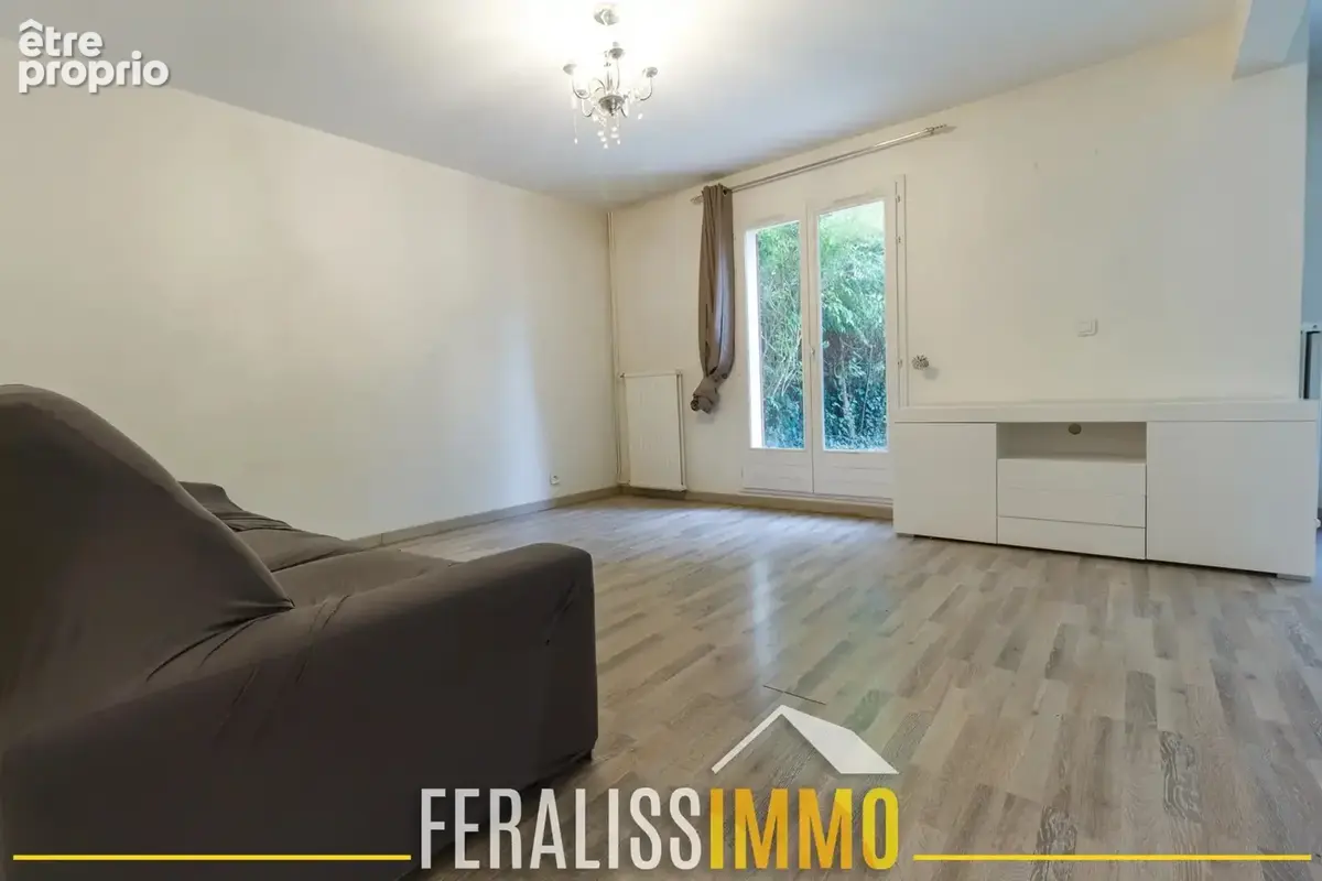 Maison familiale au calme, gare et commerces à pied ! - photo 2