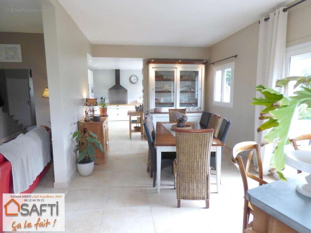 Maison 246 m² à Jouars-Pontchartrain  - photo 8