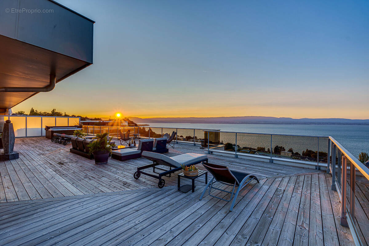 Appartement à EVIAN-LES-BAINS