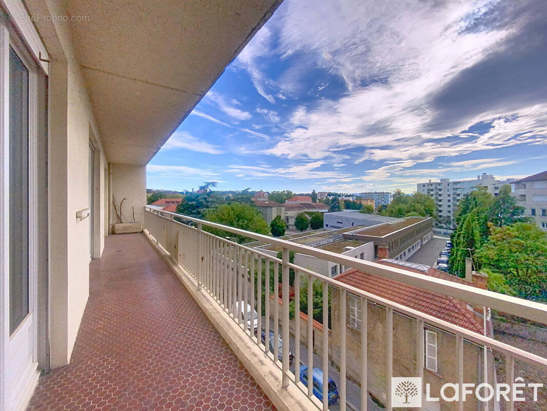 Appartement à LYON-4E