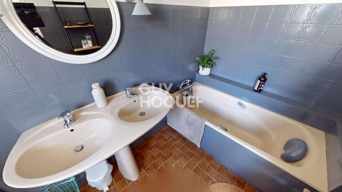 Maison à PLEINE-FOUGERES