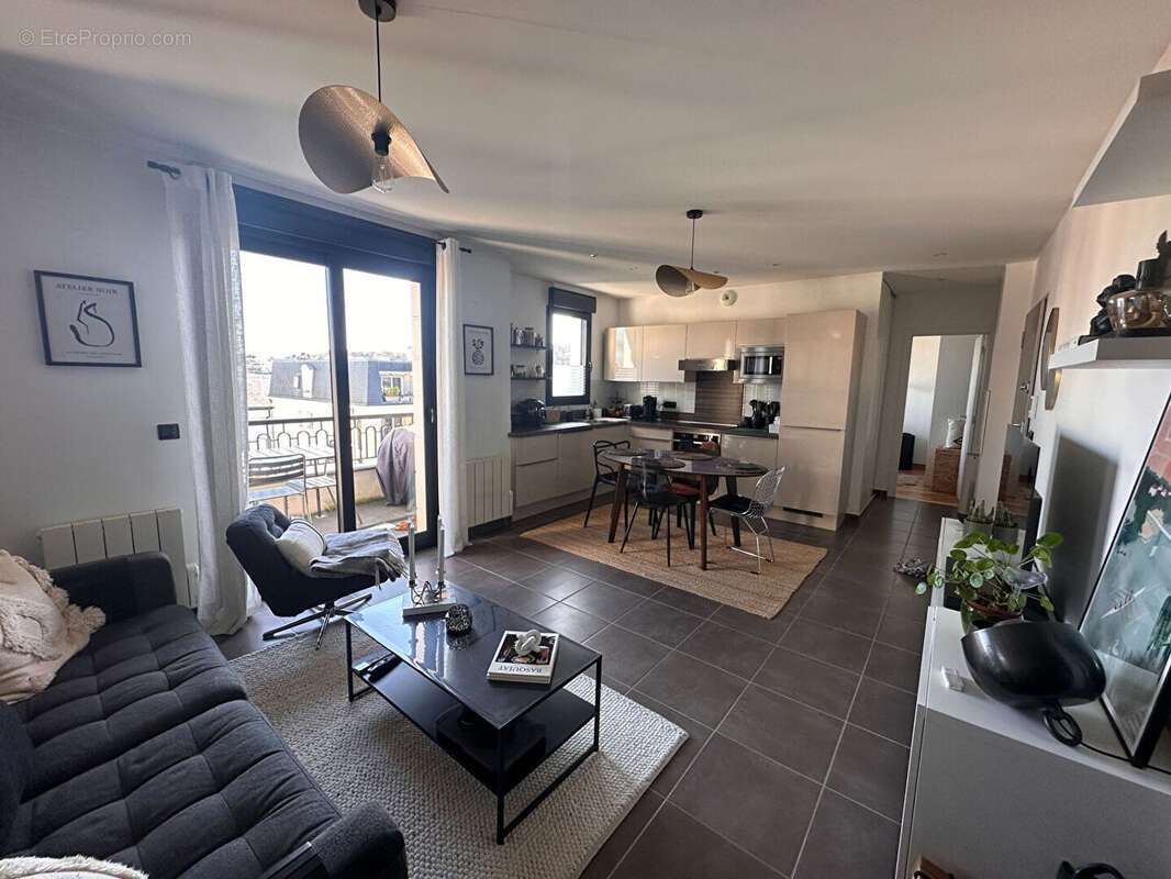 Appartement à LE PERREUX-SUR-MARNE