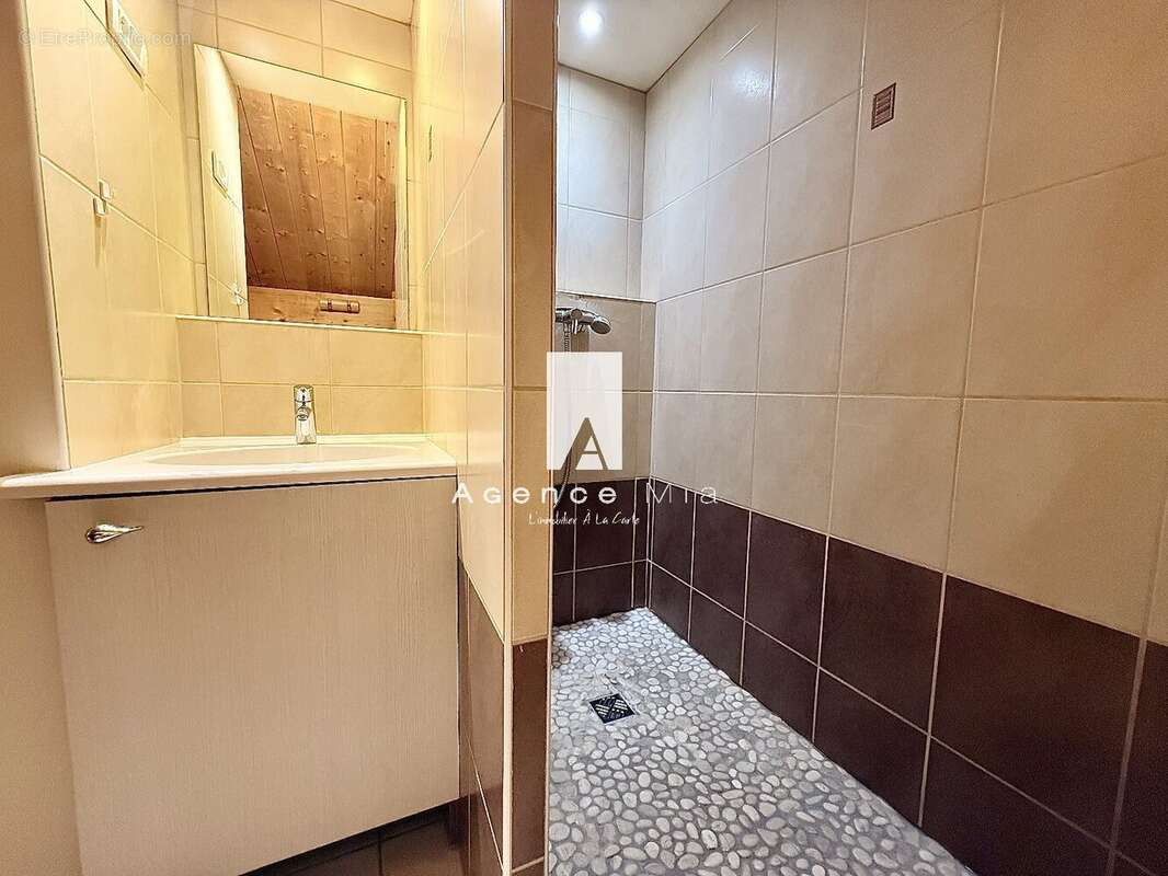 LULLIN CENTRE  Chalet rare à la vente - photo 6