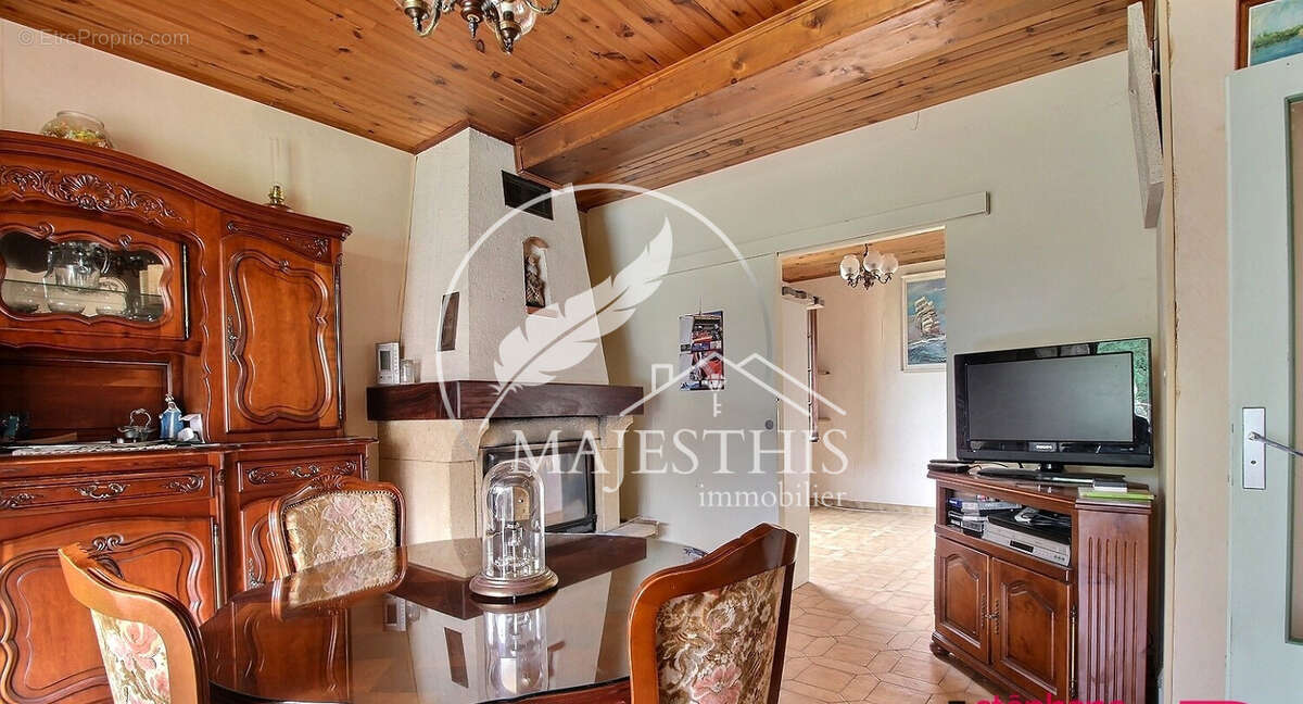 Maison à rénover de 150 m2, terrain au calme de 1872 m2 - photo 5