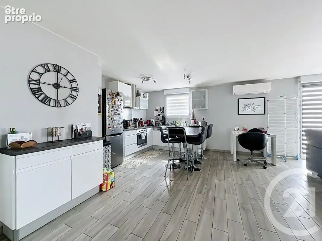 Appartement 4 pièces 89 m² à vendre à Grigny (69520) - photo 3