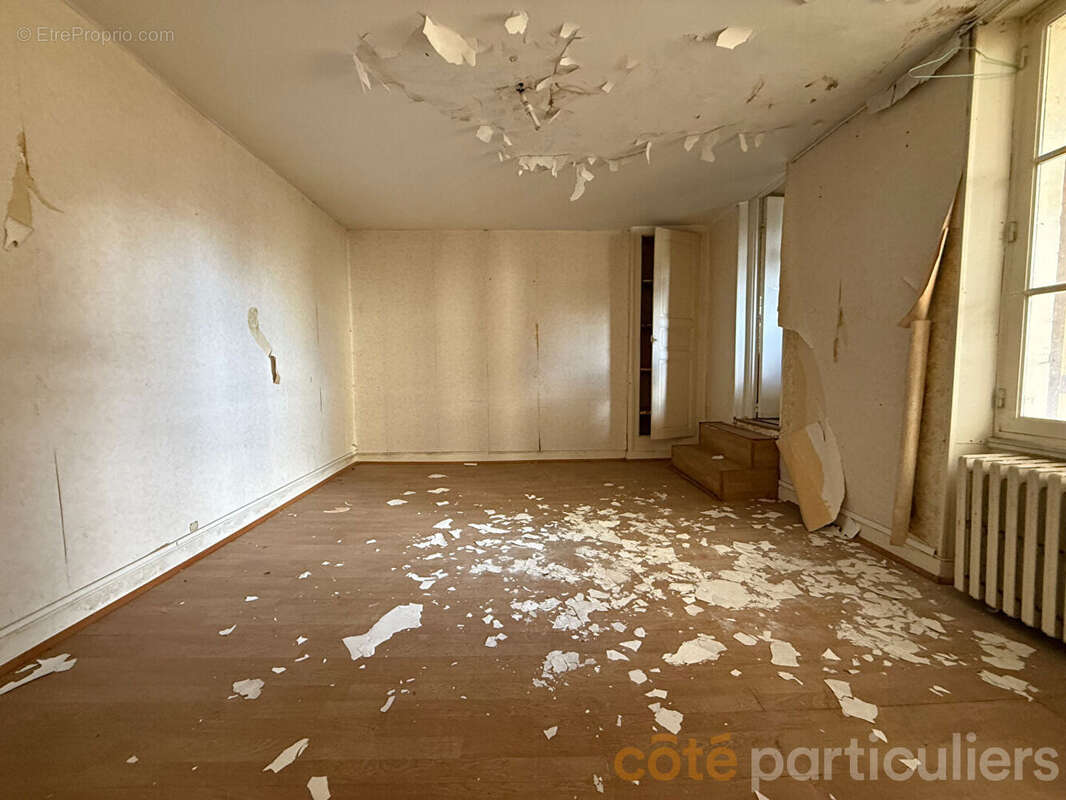 Appartement à SAINT-AMAND-MONTROND