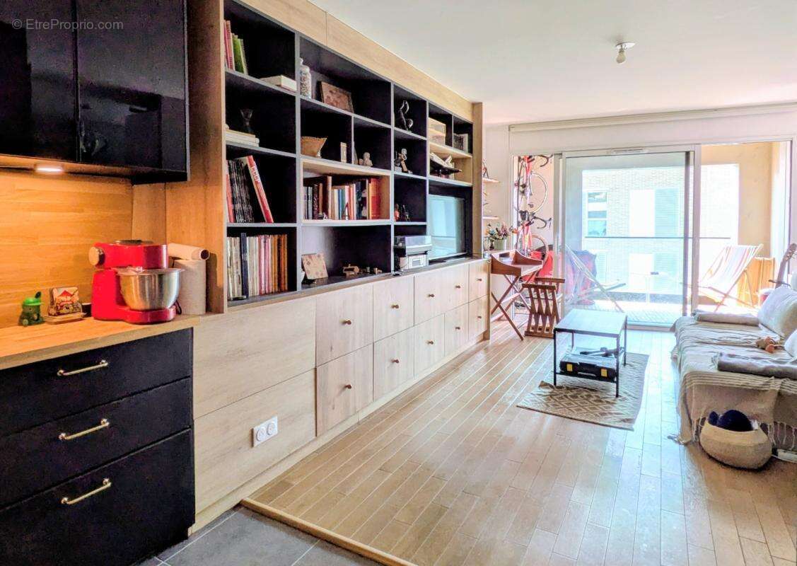 Appartement à vendre 2 pièces BORDEAUX Bassins à flot (33) - photo 3