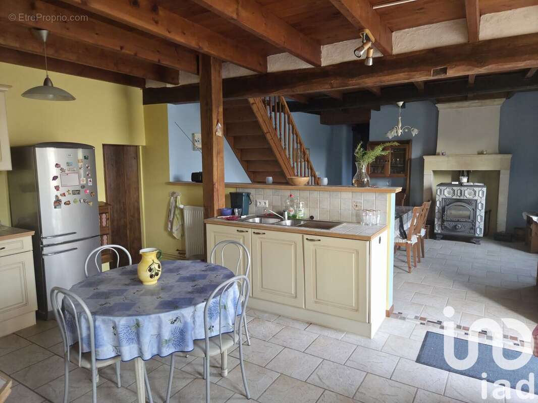 Maison 179 m² à Saint-Germain-De-Vibrac  - photo 3