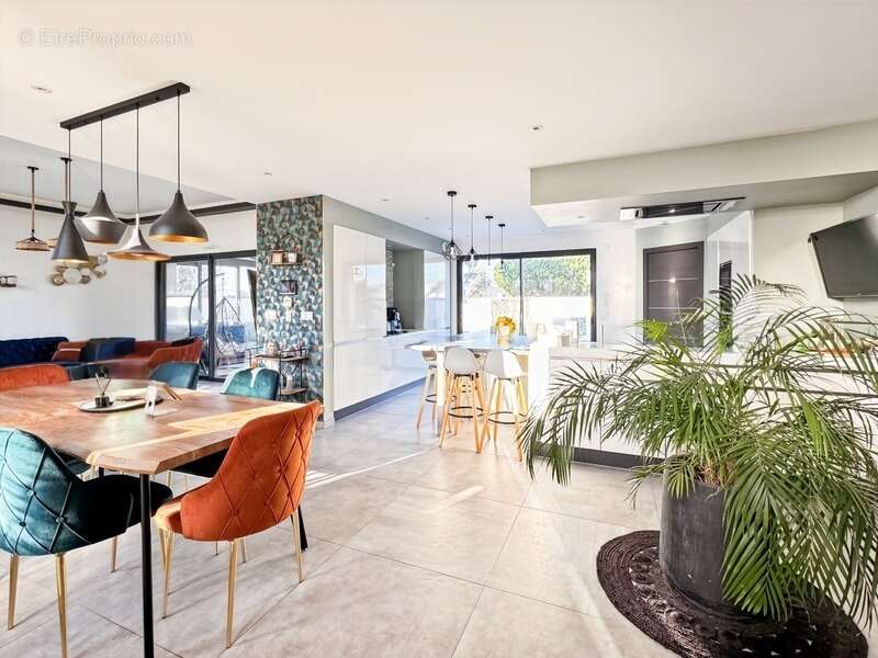 Maison à LES PONTS-DE-CE