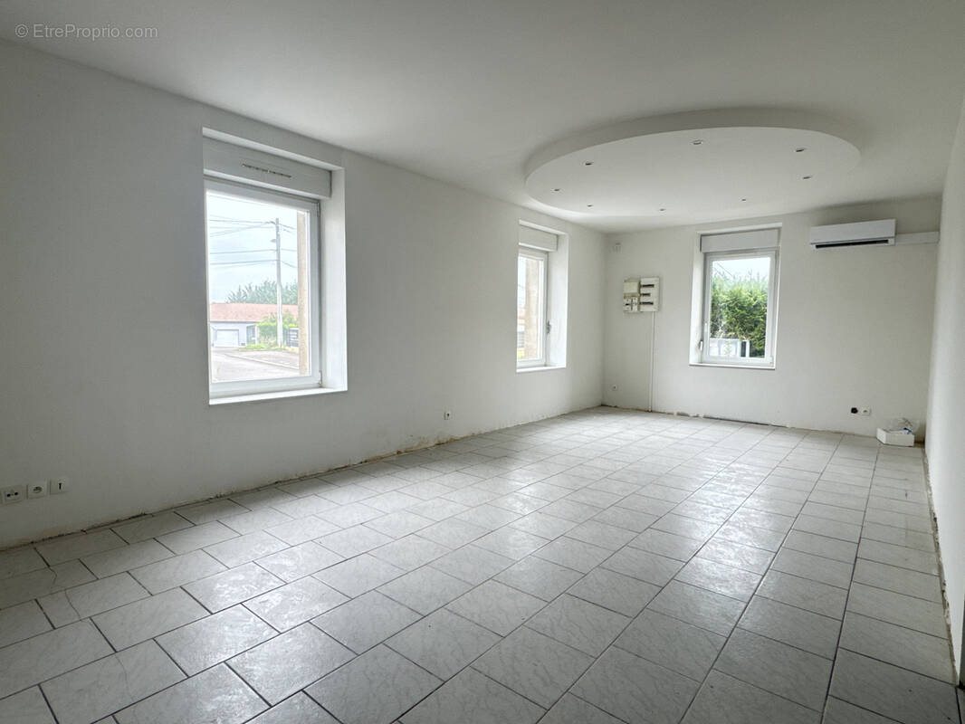 Appartement à SAINTE-MARIE-AUX-CHENES