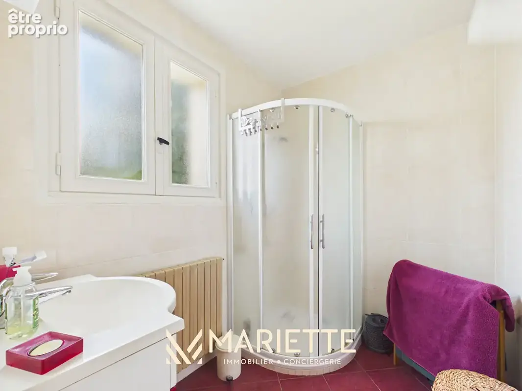 "CELESTINE", Melgven bourg maison avec travaux de 122 m2 sur joli terrain arboré - photo 7