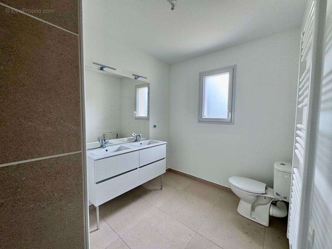 Maison à COULANGES-LES-NEVERS