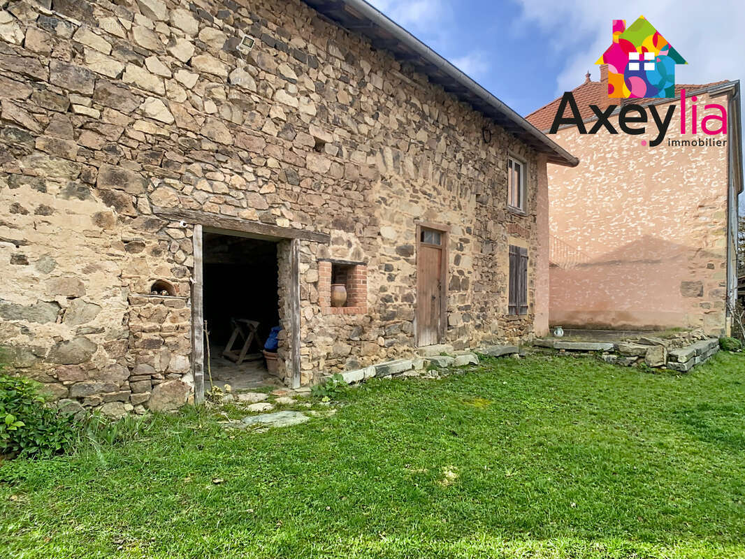 Maison à SAINT-JEAN-SAINT-MAURICE-SUR-LOIRE