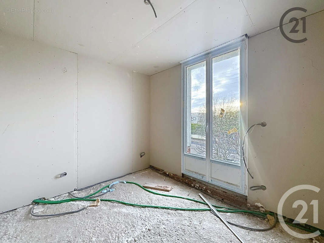 Maison à SAINT-JULIEN-LES-VILLAS