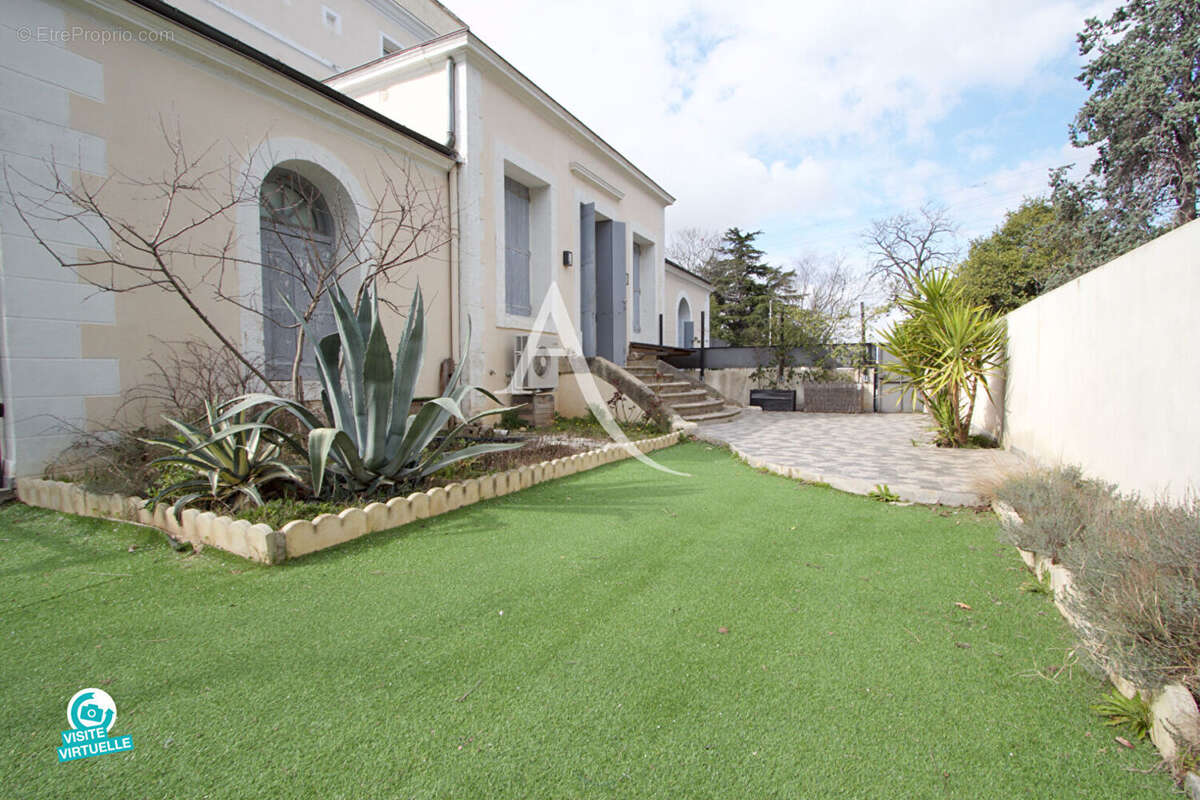 Appartement à LATTES