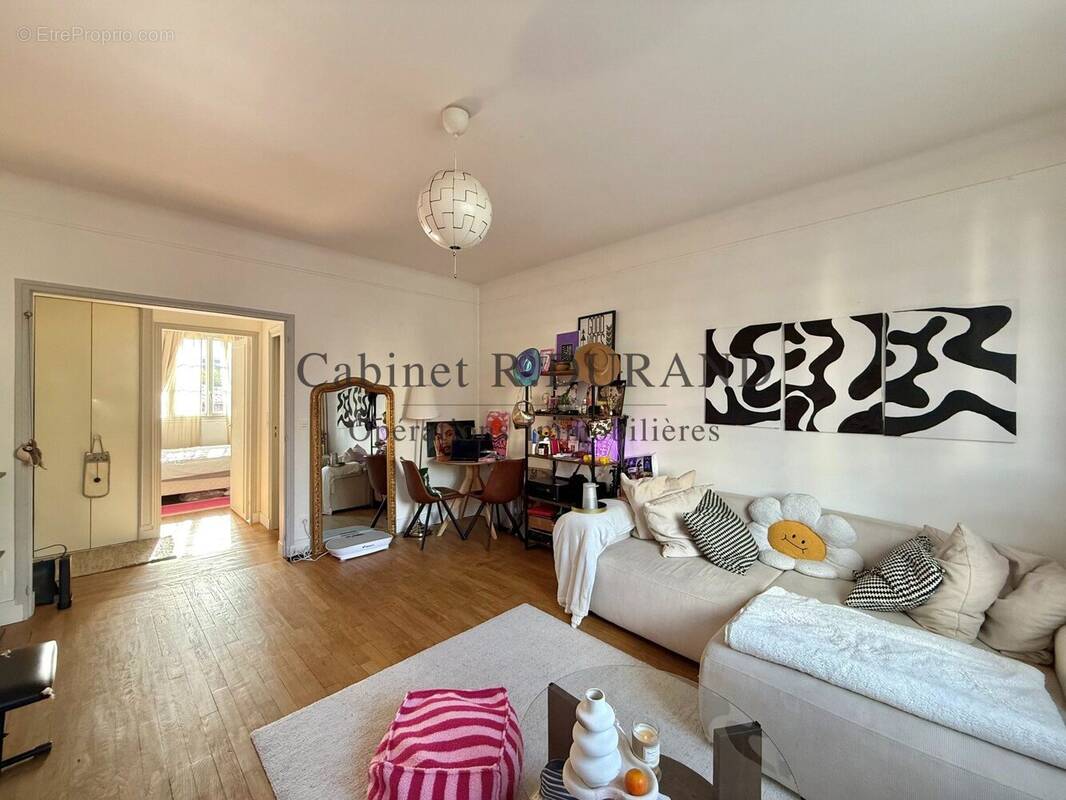Appartement à COLOMBES