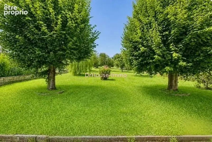 Terrain 2488 m² à Saint-Pierre-Les-Nemours  - photo 2